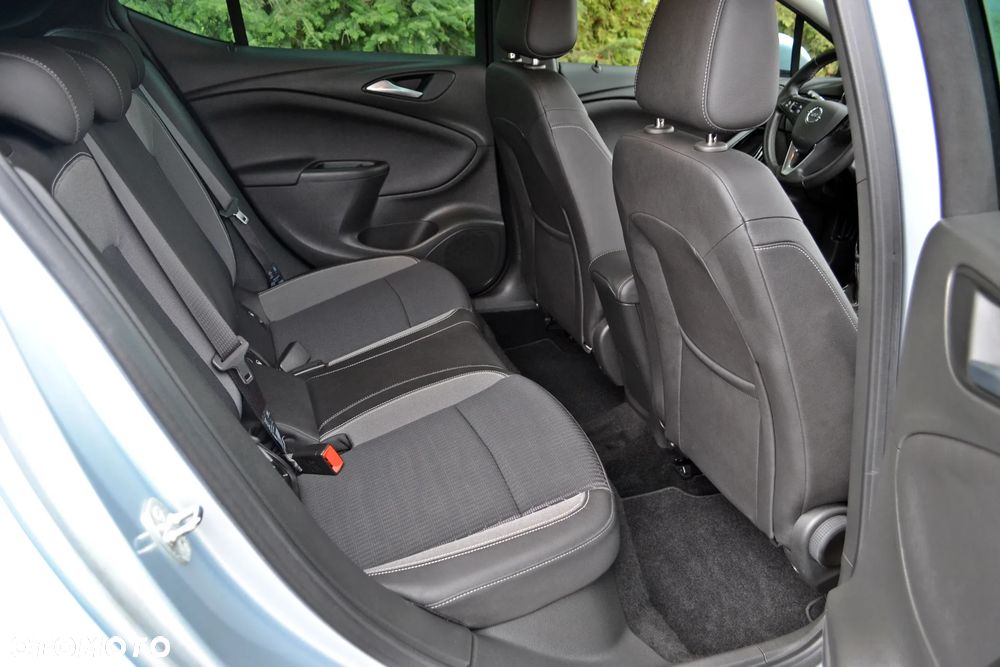 Opel Astra - 26