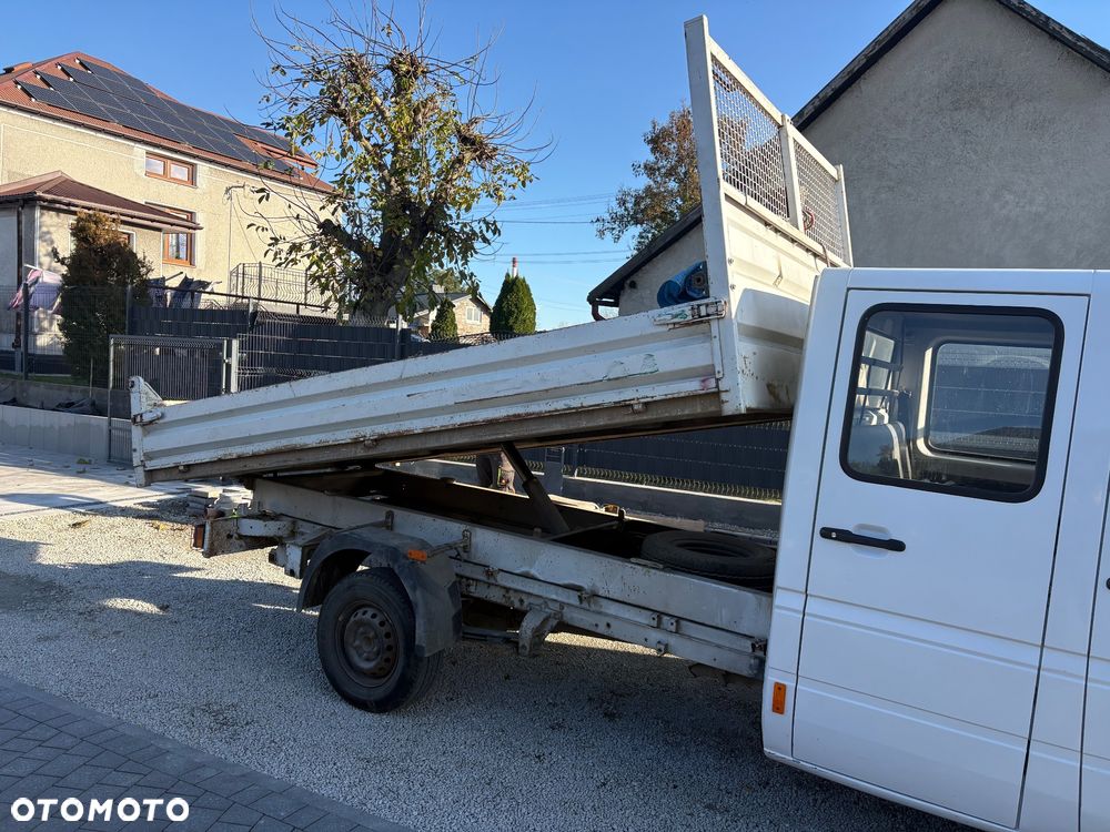 Mercedes-Benz Sprinter - 12