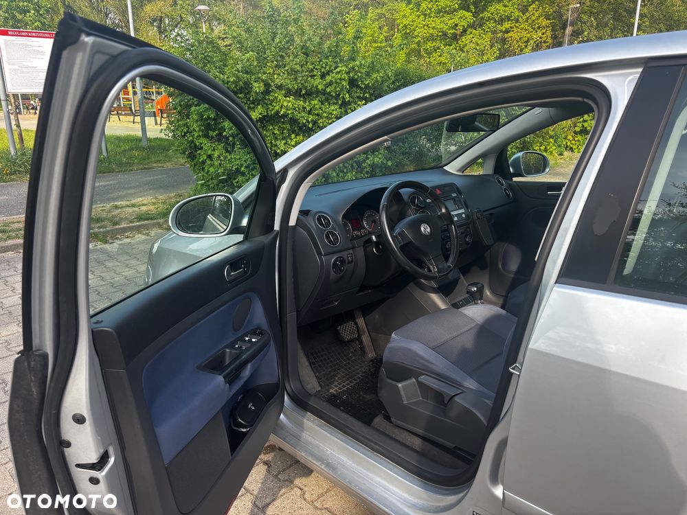 Volkswagen Golf 1.9 TDI Comfortline DSG - 8