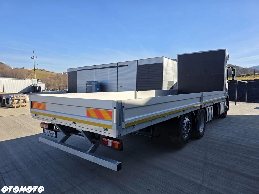 Mercedes-Benz ACTROS - 8