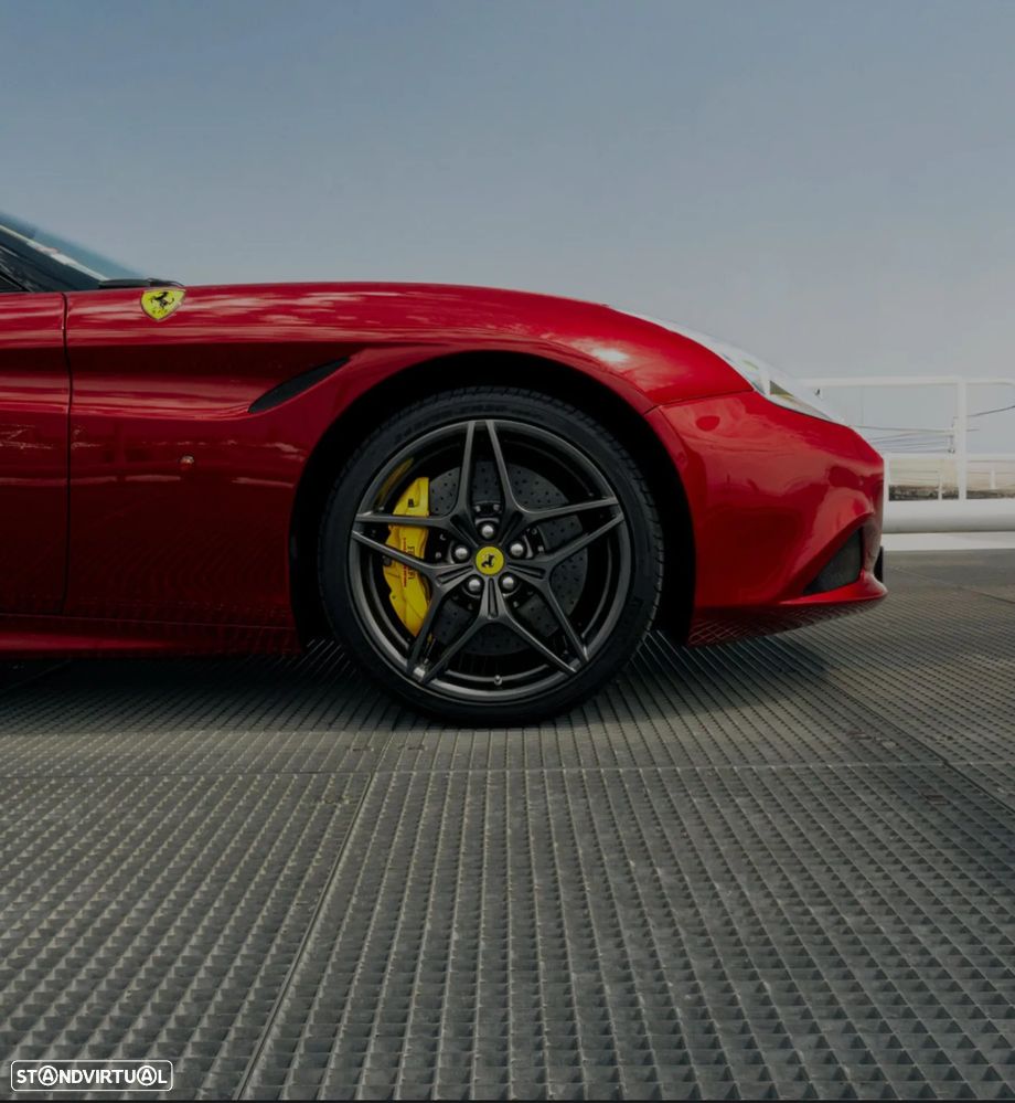 Ferrari California T - 6