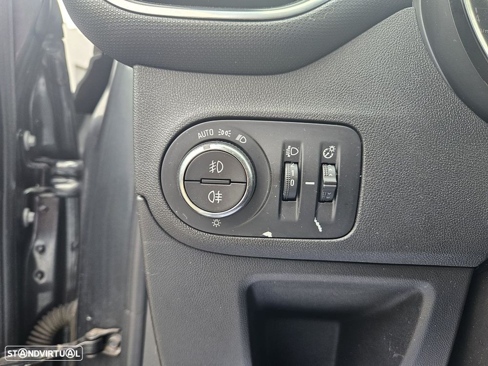 Opel Crossland X 1.2 T Innovation - 35