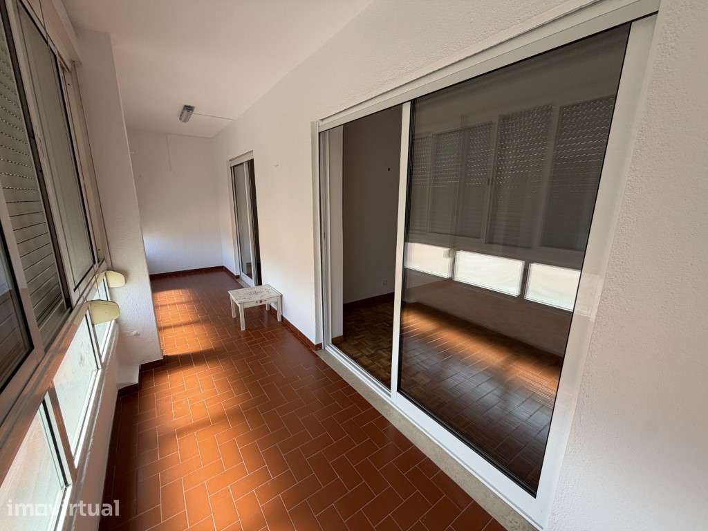 Apartamento T2 Arrendamento Amadora - Grande imagem: 2/13