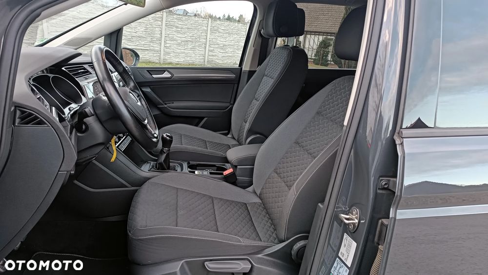 Volkswagen Touran 2.0 TDI SCR Join - 13