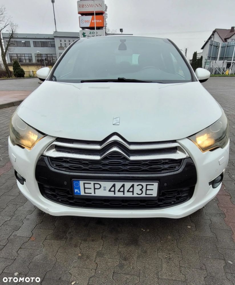 Citroën DS4 1.6 THP SoChic MCP - 2