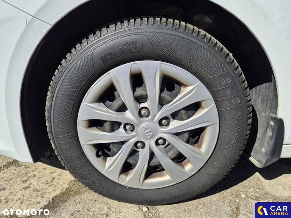 Kia Ceed - 11