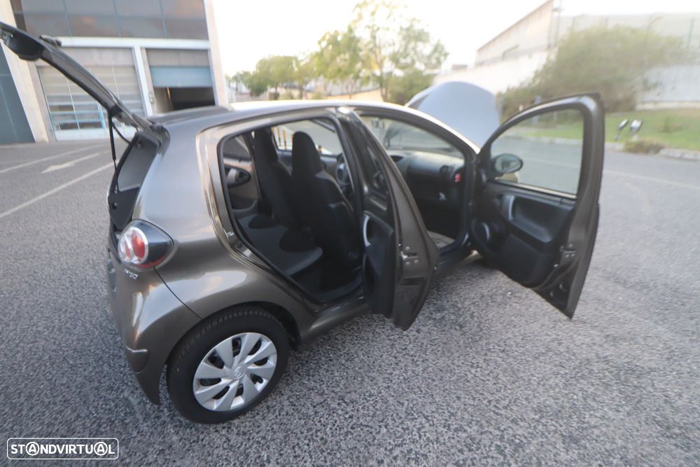 Toyota Aygo 1.0 X-Play+AC+X-Touch - 34