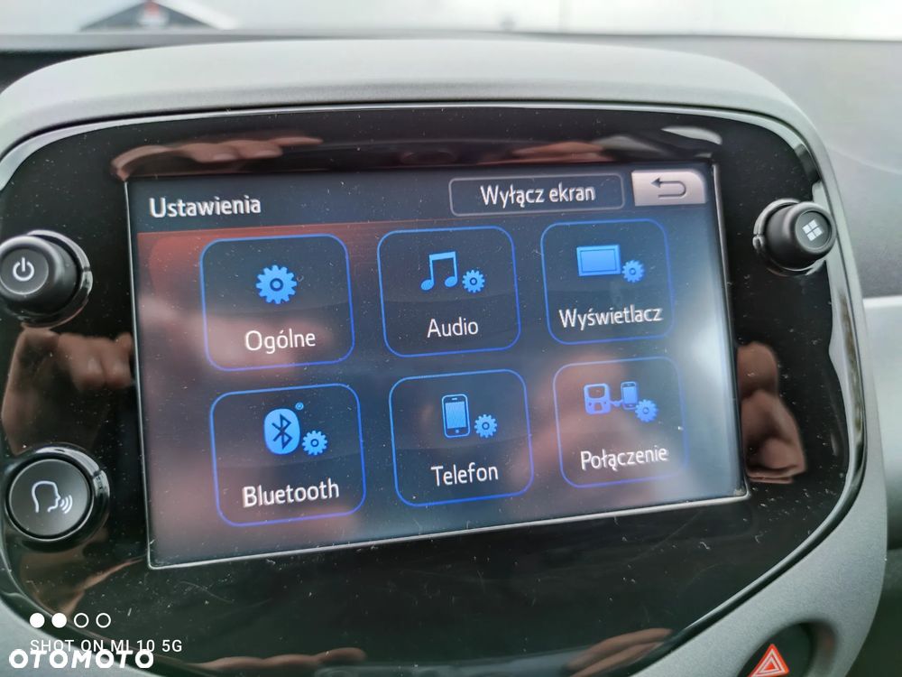 Toyota Aygo x-play connect - 21
