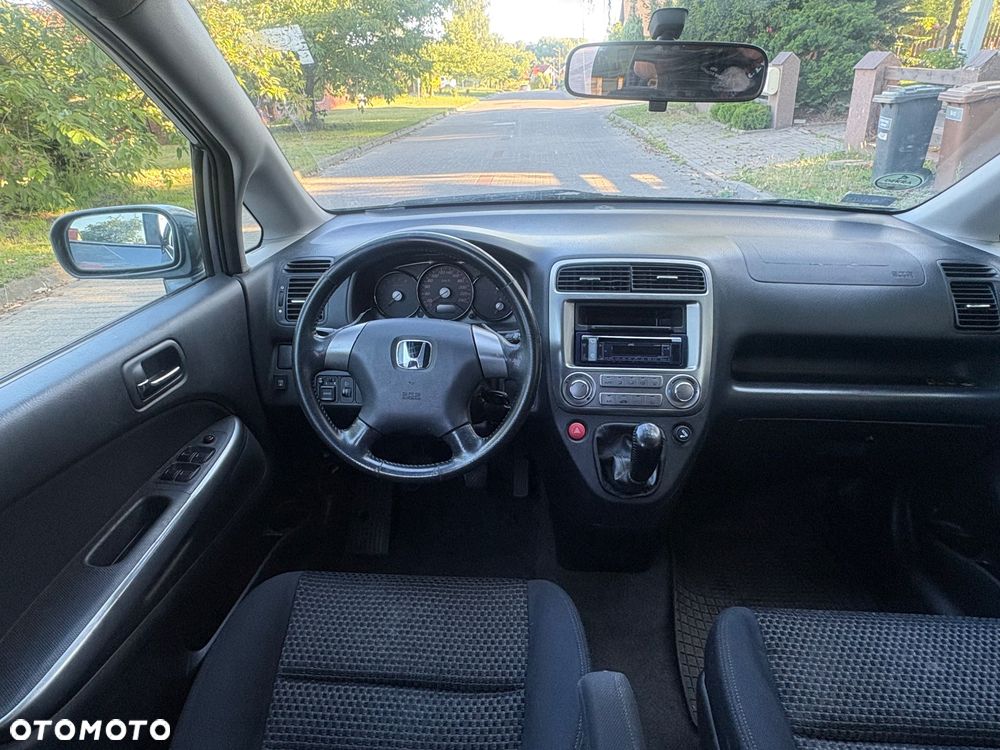 Honda Stream 2.0i ES - 17