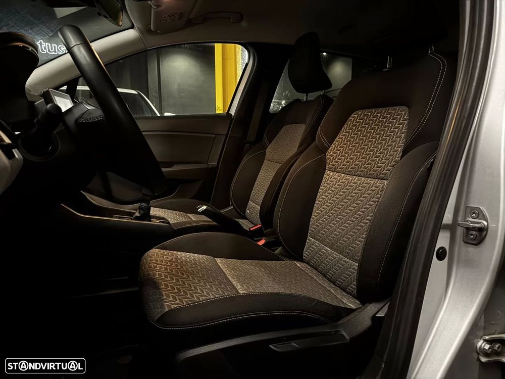 Renault Clio 1.0 TCe Evolution Bi-Fuel - 30