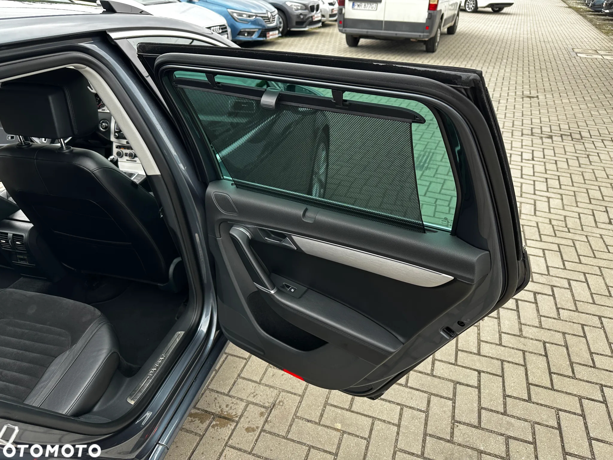 Volkswagen Passat - 27
