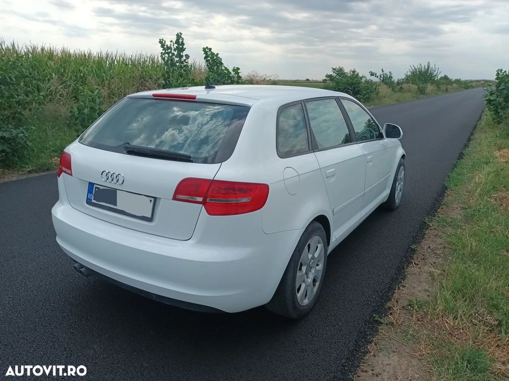 Audi A3 Sportback - 2
