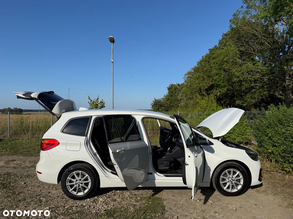 BMW Seria 2 216d GT - 23