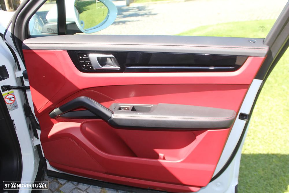 Porsche Cayenne S E-Hybrid - 29