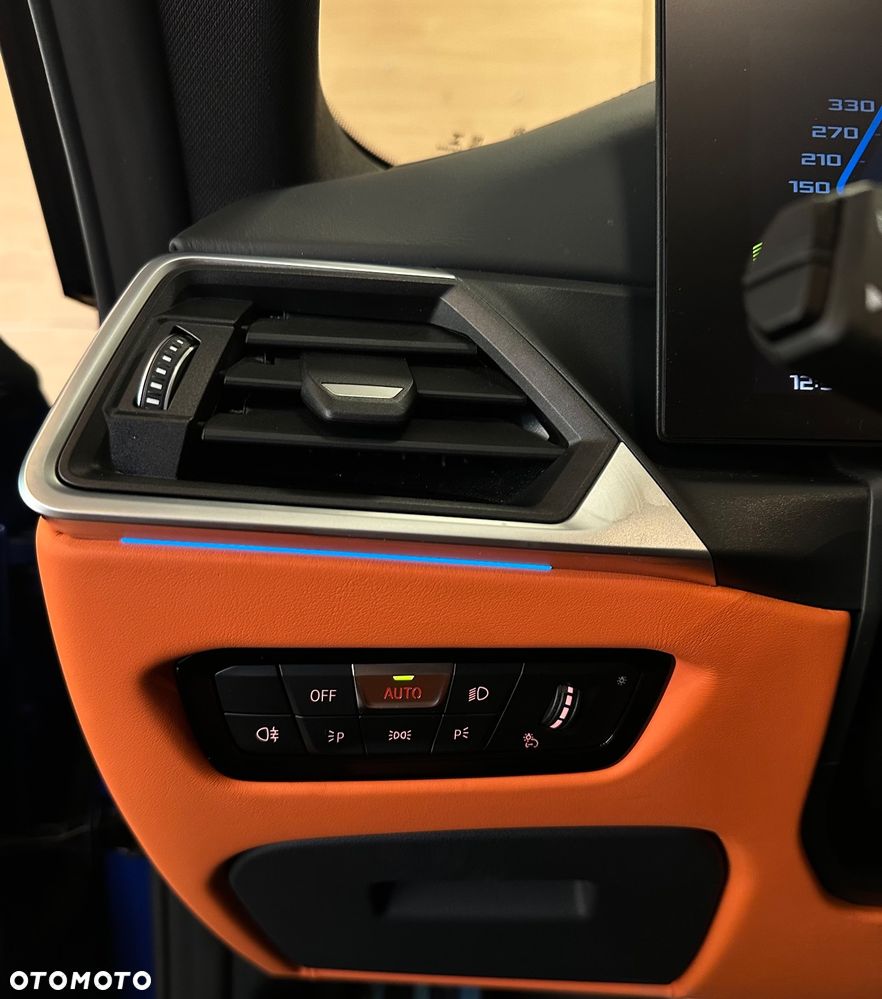 BMW M4 Competition M xDrive sport - 24