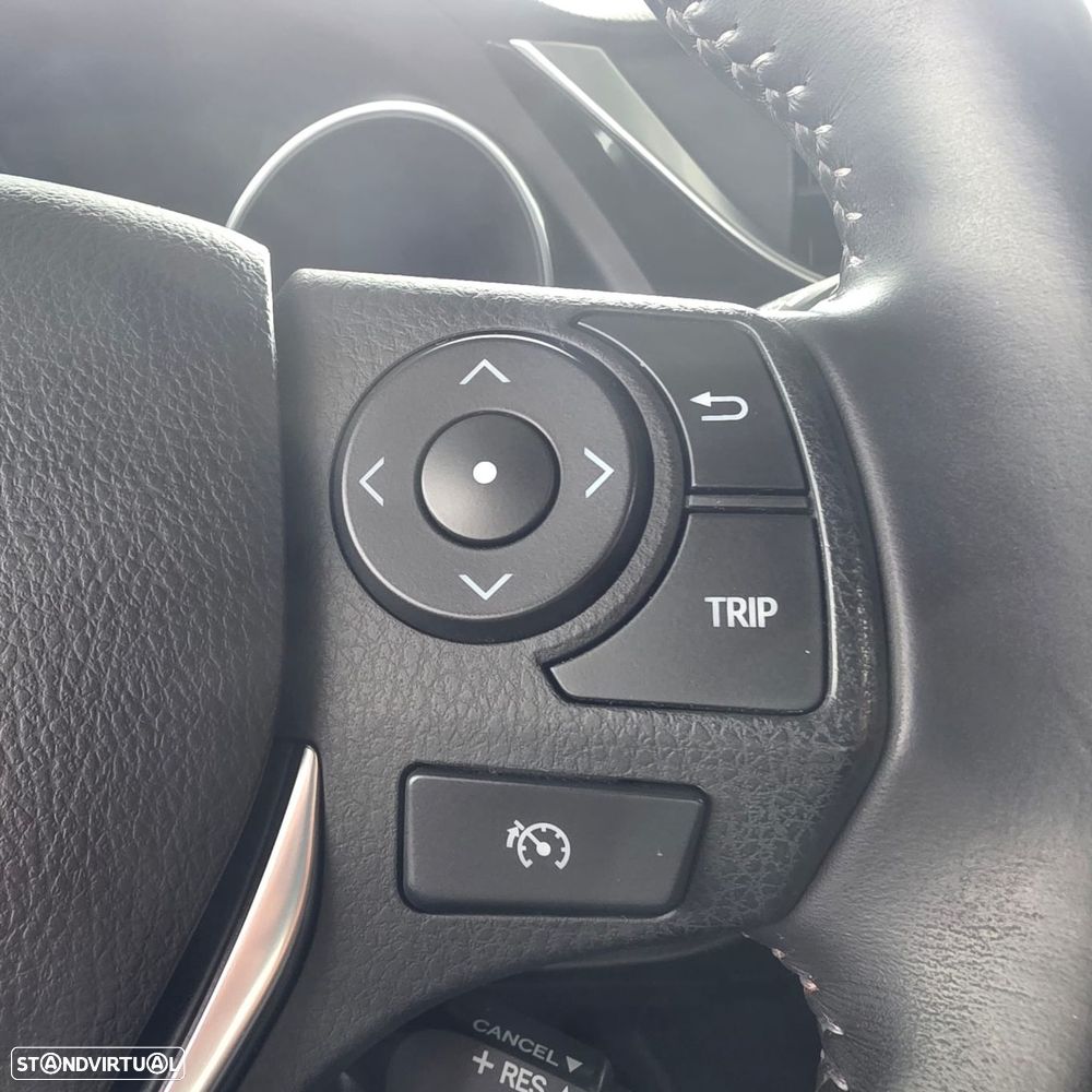 Toyota Auris 1.4 D-4D Comfort+Pack Sport - 20