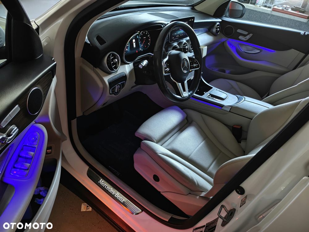 Mercedes-Benz GLC 300 4-Matic - 12