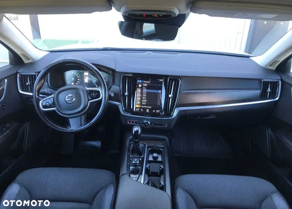 Volvo V90 Cross Country D4 AWD Pro - 28