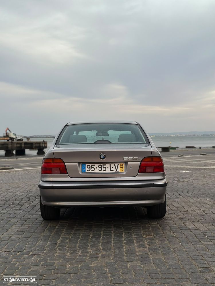 BMW 520 i - 6