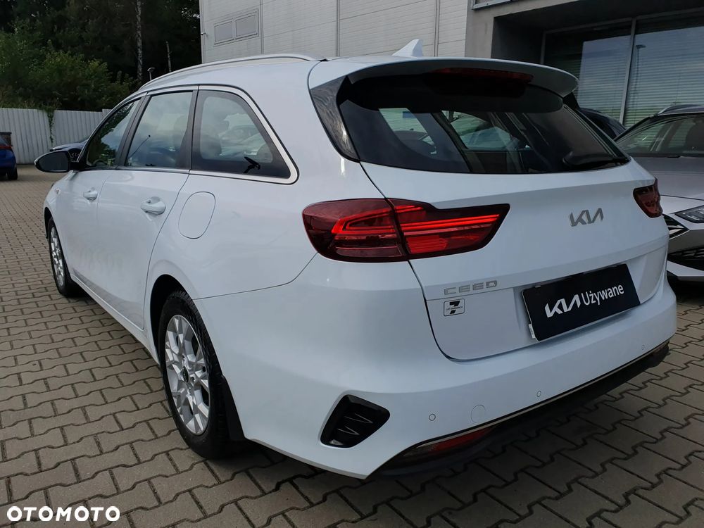 Kia Ceed 1.5 T-GDI M - 22