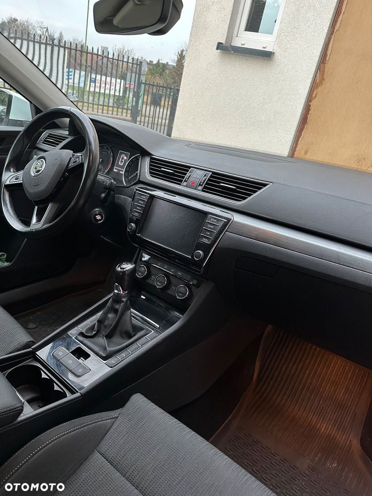 Skoda Superb 1.8 TSI Active - 11