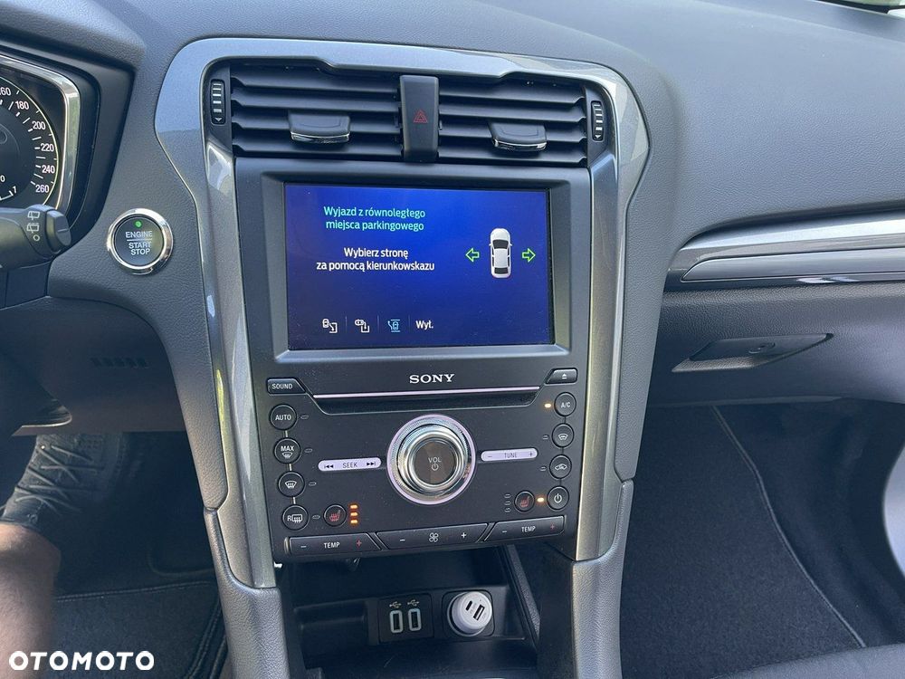 Ford Mondeo - 33