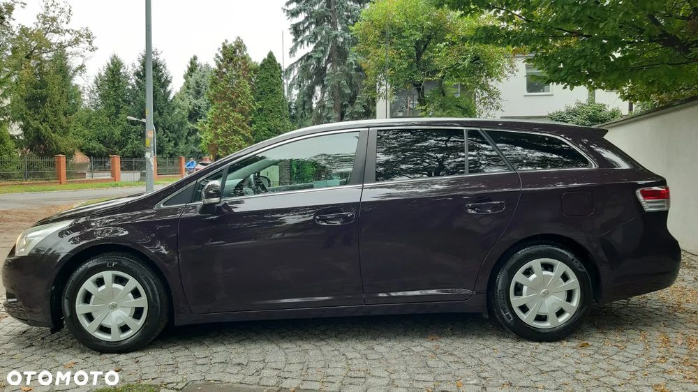 Toyota Avensis 1.6 Active - 28