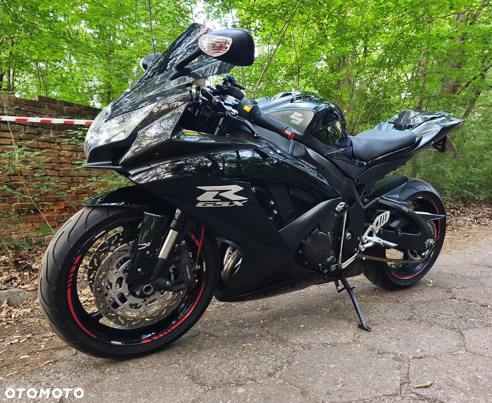 Suzuki GSX-R - 1