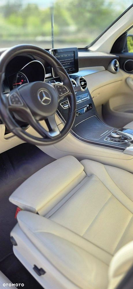 Mercedes-Benz GLC 220 d 4-Matic - 12