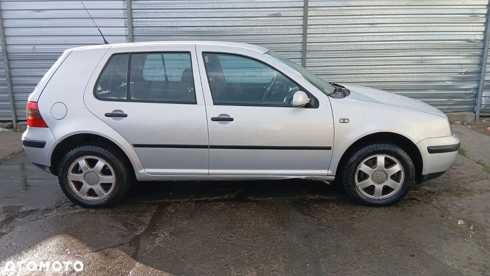 Tylko Części VW Golf IV 1.9 TDI AHF 81kW 110KM hb 5d 97r–06r Lakier LB7Z - 7