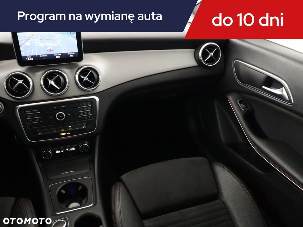Mercedes-Benz CLA - 10