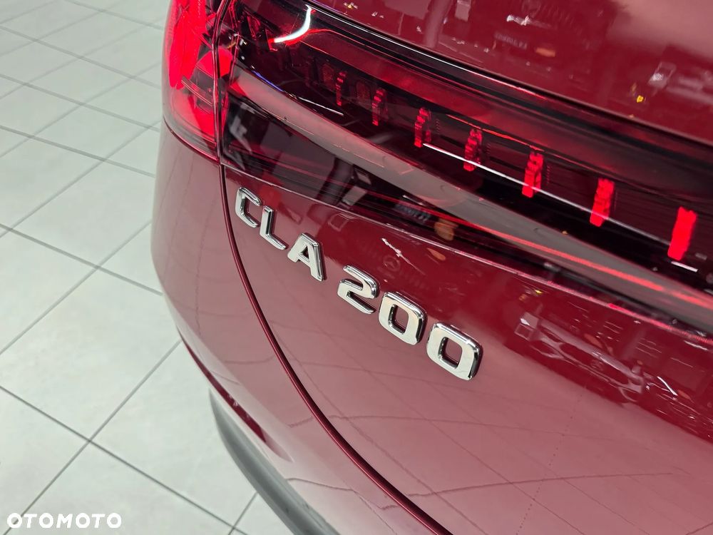 Mercedes-Benz CLA 200 mHEV 8G-DCT - 9