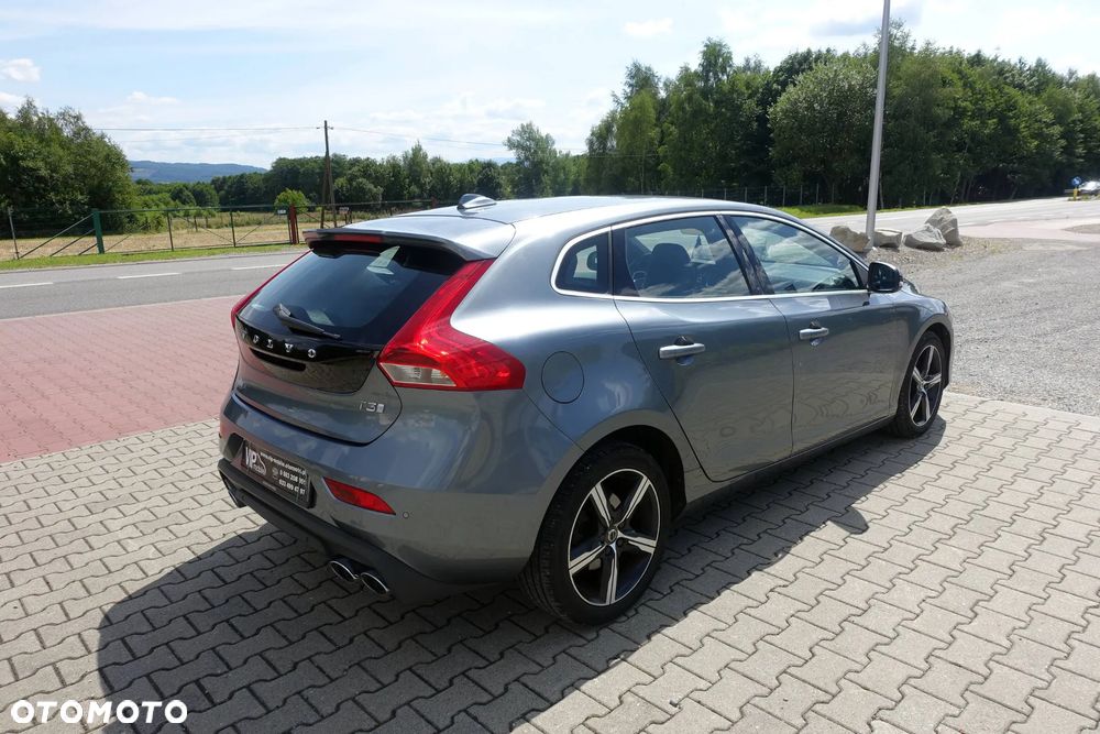 Volvo V40 T3 Drive-E R-Design Kinetic - 5