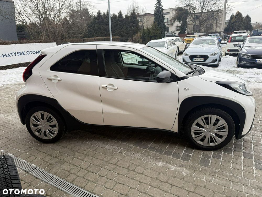 Toyota Aygo X 1.0 VVT-i X-play - 5