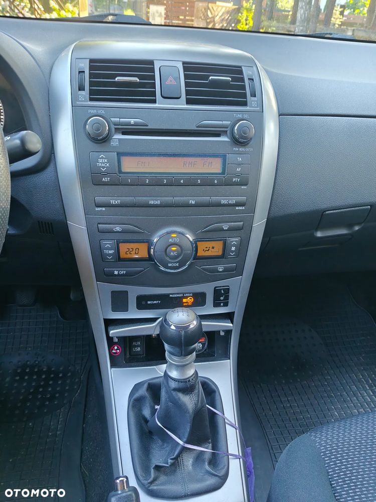 Toyota Corolla 1.6 Prestige - 9
