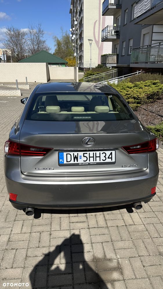 Lexus IS 250 Elegance - 9