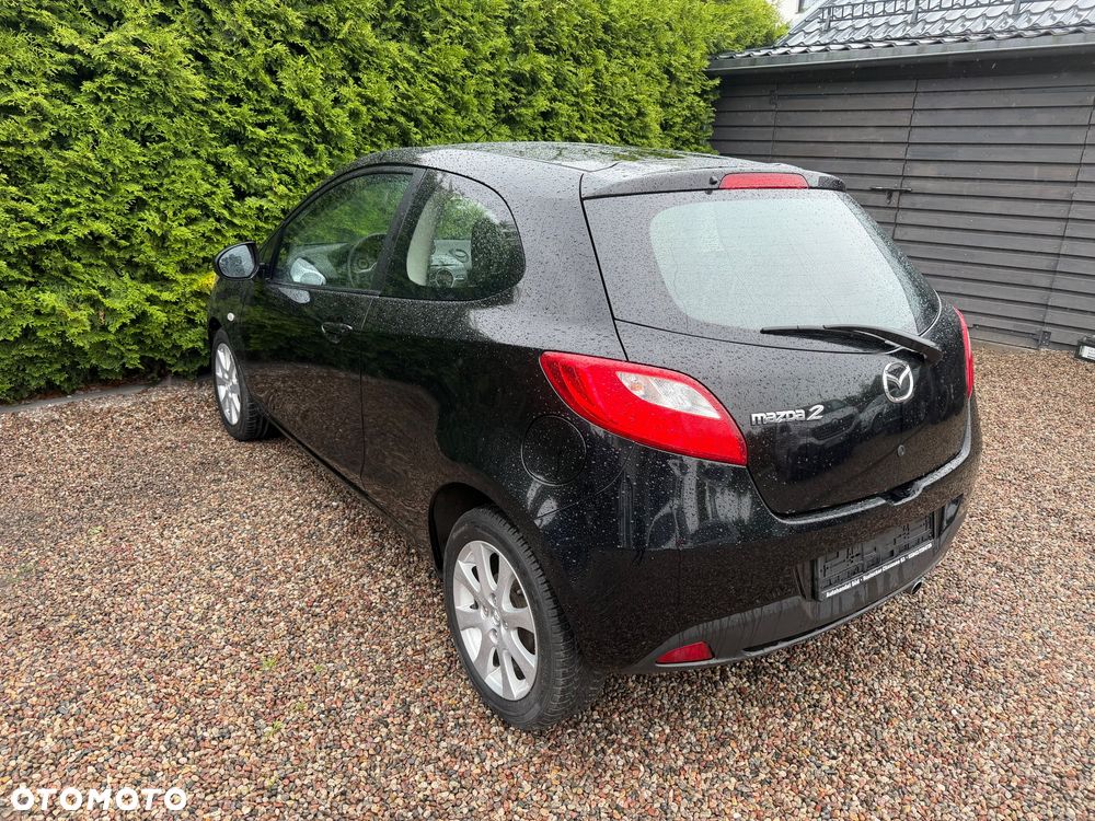 Mazda 2 - 4