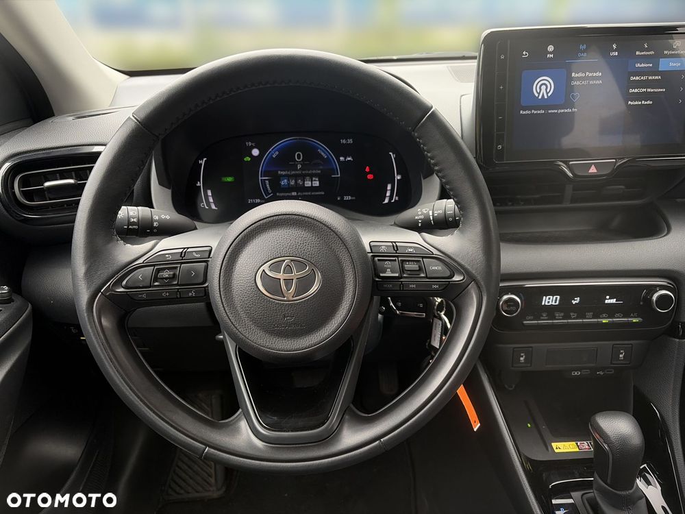 Toyota Yaris Hybrid 1.5 Style - 17