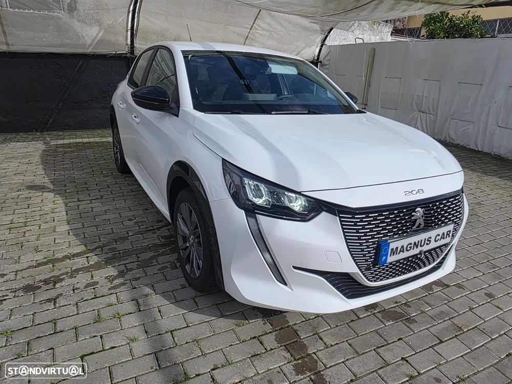 Peugeot e-208 Allure - 3