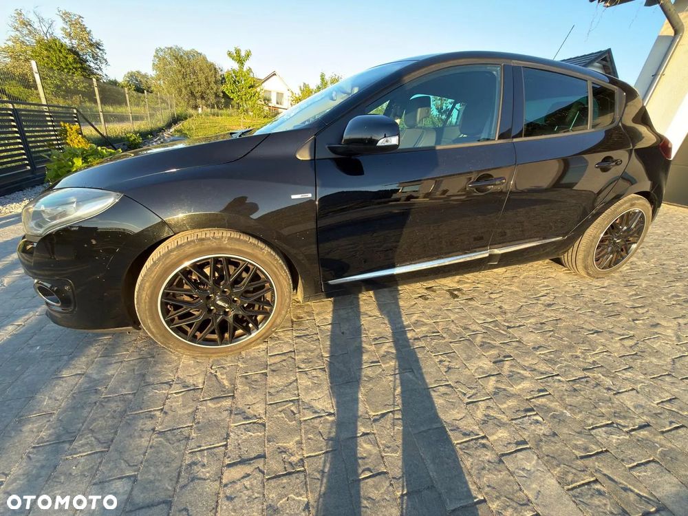 Renault Megane 1.2 Energy TCe Bose - 8