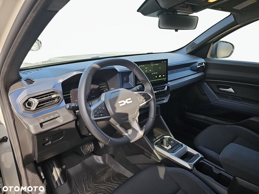 Dacia Duster 1.6 Full Hybrid 140 Journey MMT - 9