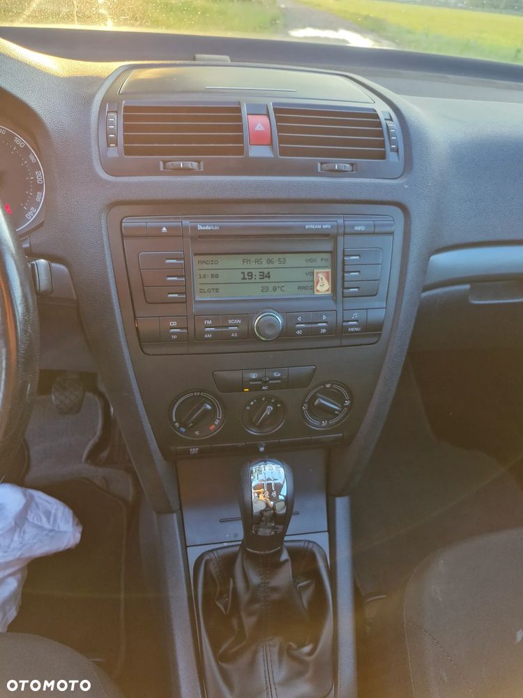 Skoda Octavia 1.6 Mint - 7