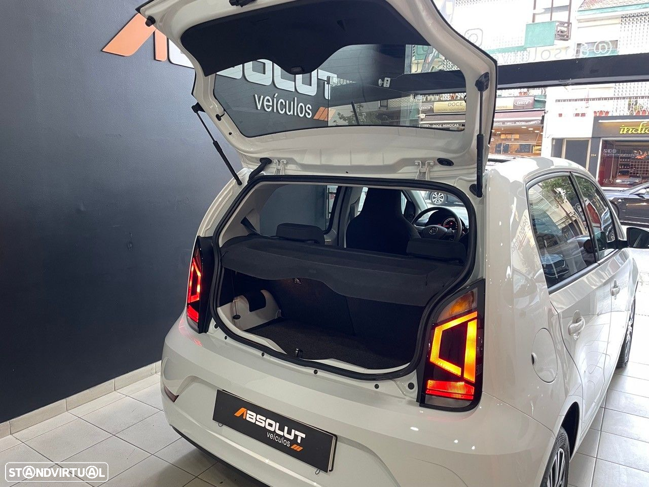 VW Up! 1.0 Move - 35
