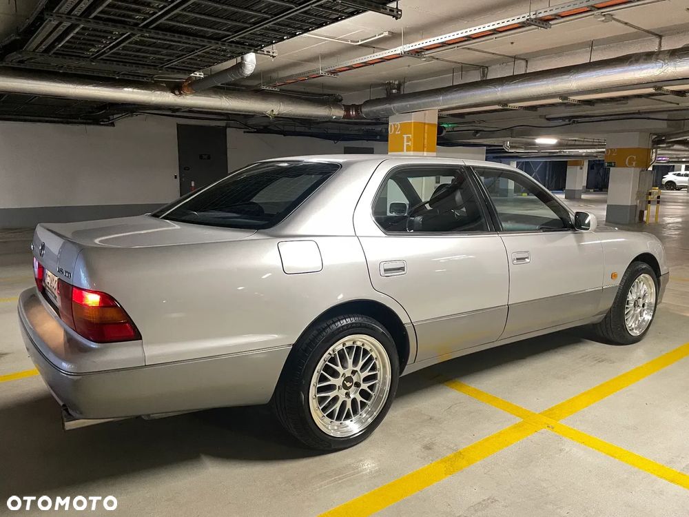 Lexus LS Standard - 8