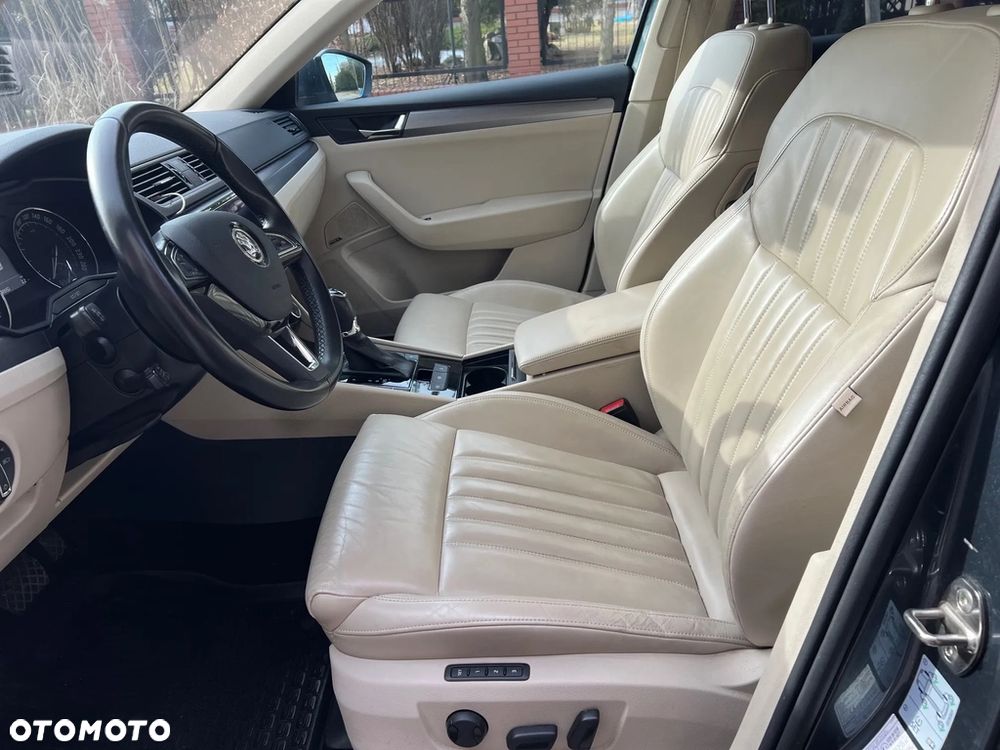 Skoda Superb 2.0 TDI DSG Premium Edition - 6