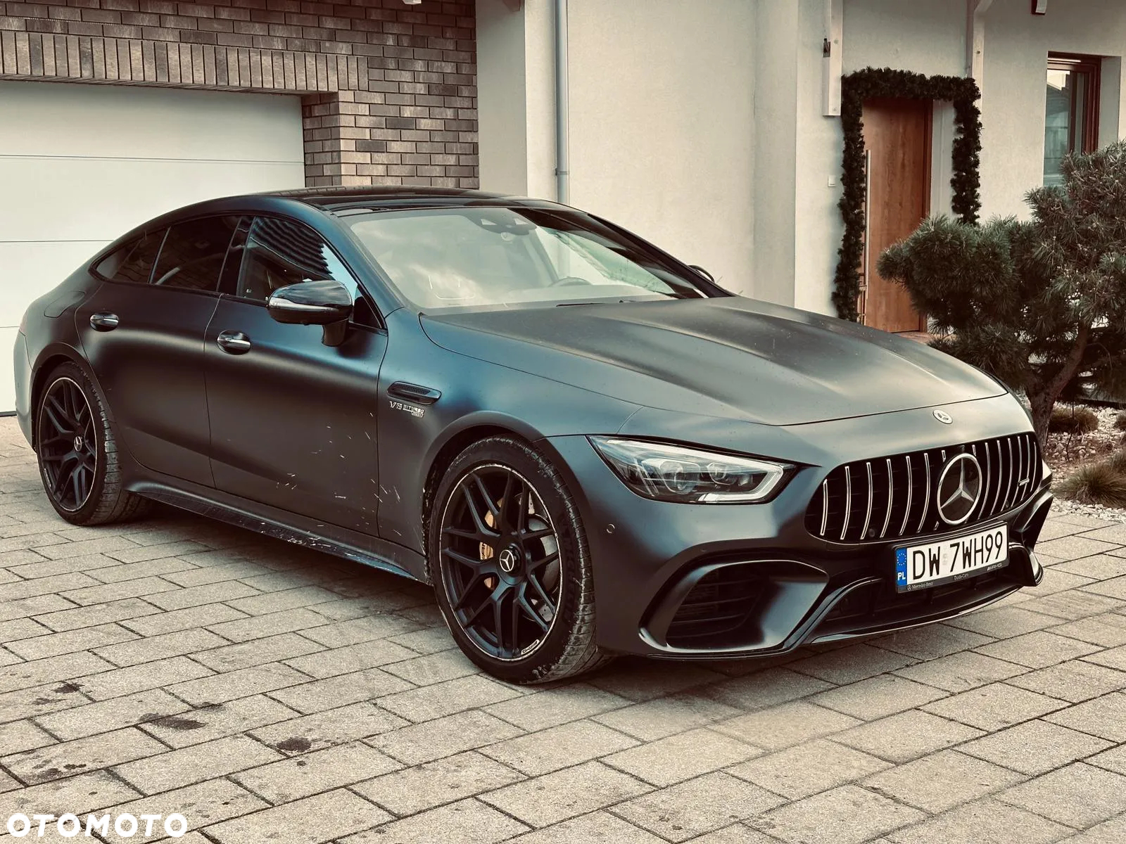 Mercedes-Benz AMG GT 63 4-Matic+ - 6