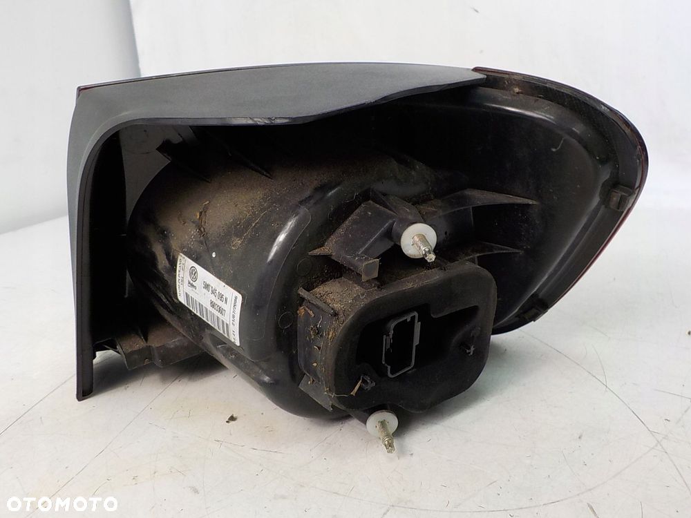 VW GOLF V PLUS LAMPA LEWA TYLNA LEWY TYŁ - 2