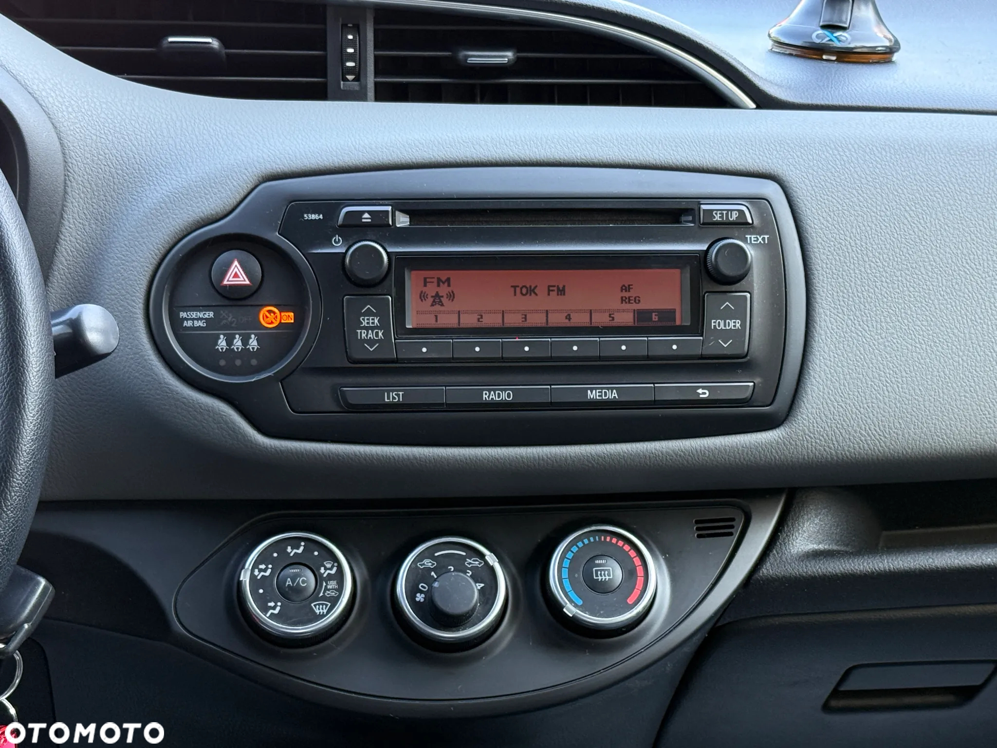Toyota Yaris 1.33 Active EU6 - 8