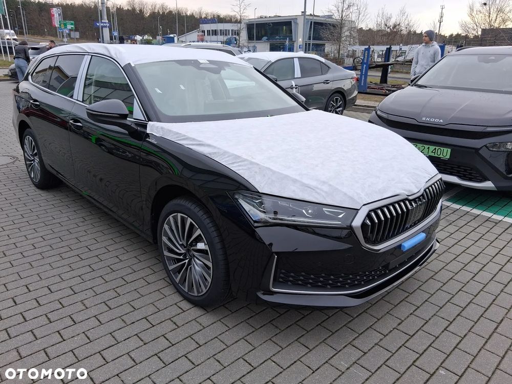 Skoda Superb 2.0 TDI SCR L&K DSG - 2