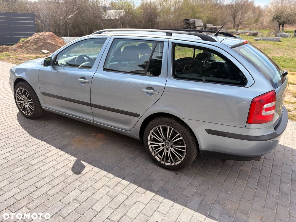 Skoda Octavia 1.6 Classic - 12